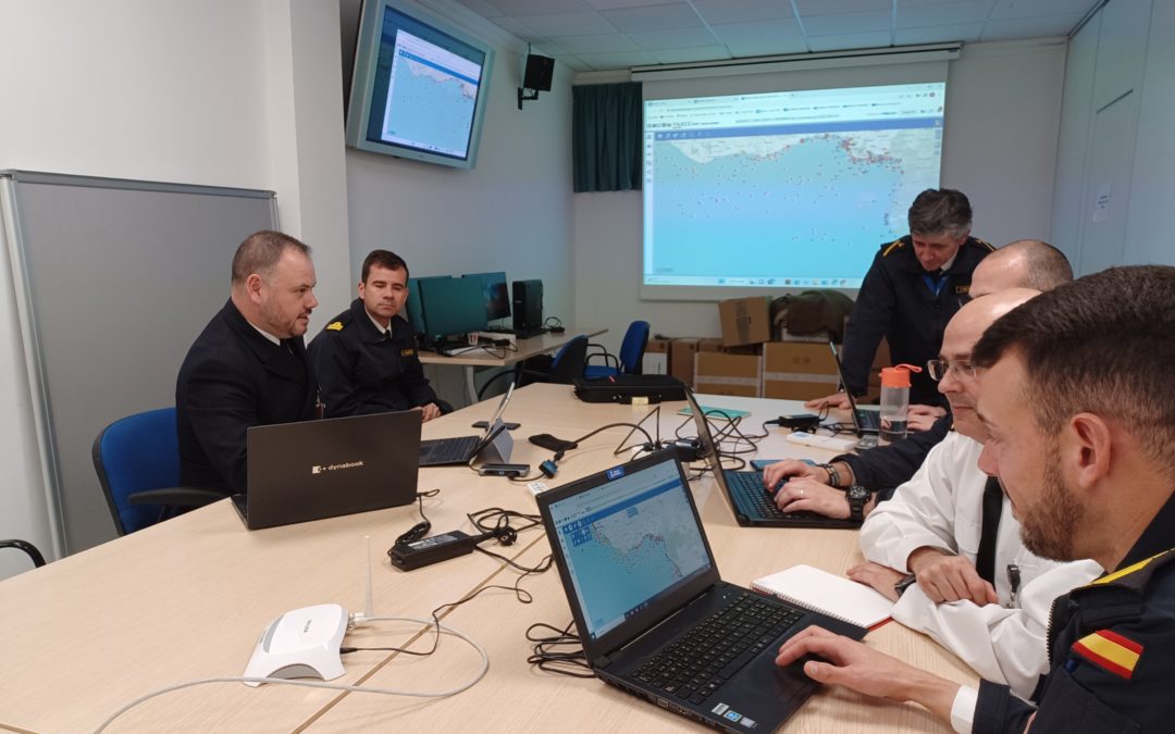 El Centro de Vigilancia de la Armada Española se forma en el uso de YARIS